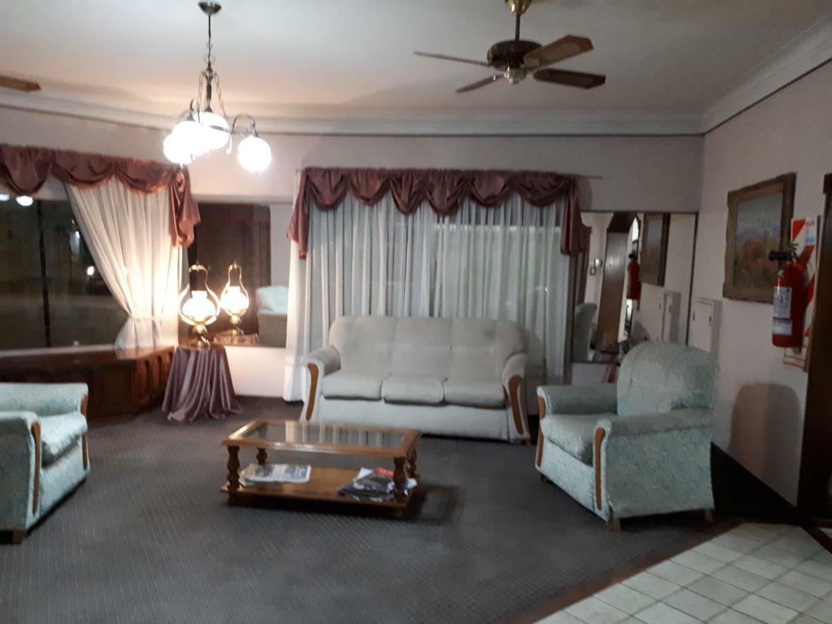Hotel Alcazar Villa María エクステリア 写真