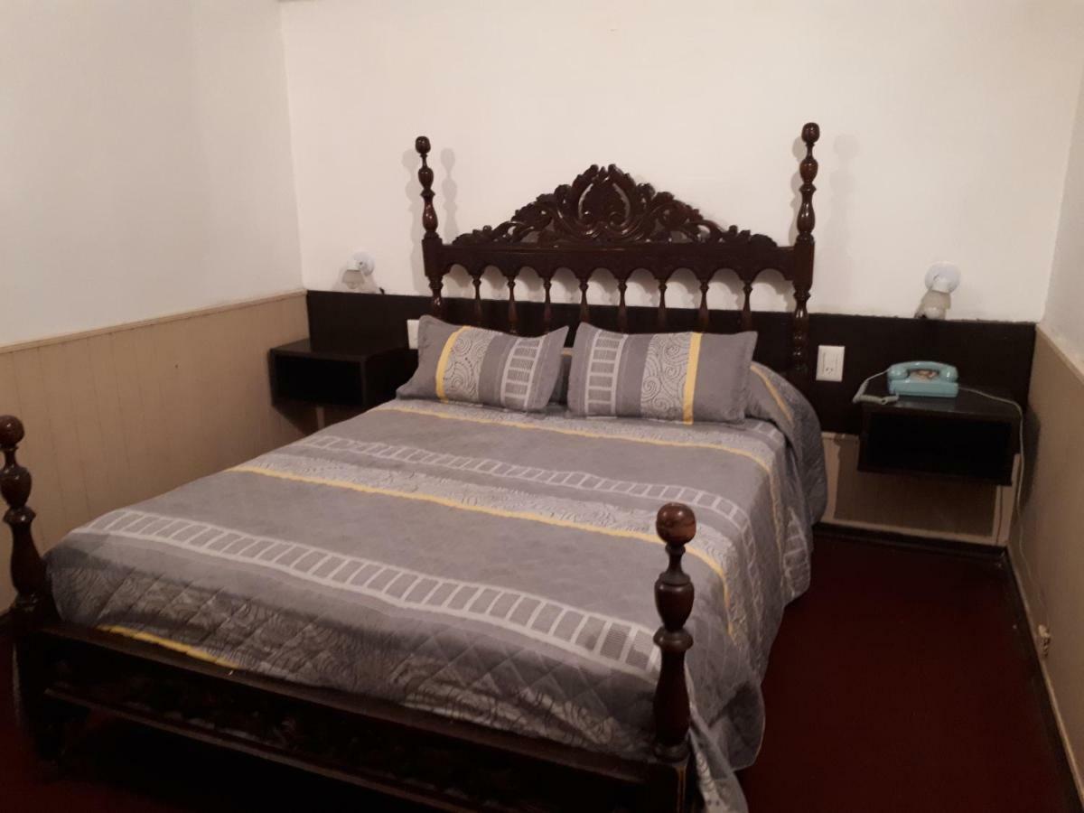 Hotel Alcazar Villa María エクステリア 写真